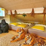 With 2 Bedrooms בית נופש ויספרטרמינן